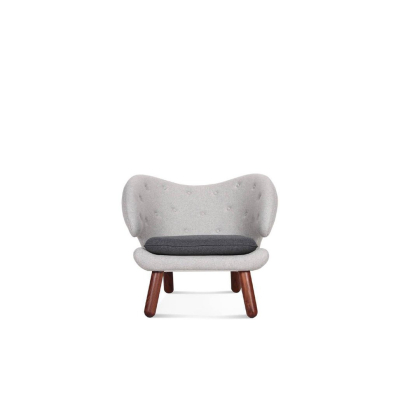 Finn Juhl Pelican Chair With Buttons - Eternity Modern