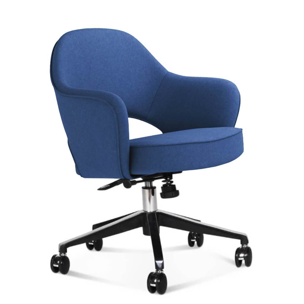 Saarinen Executive Armchair with Casters Cashmere-Cobalt Blue