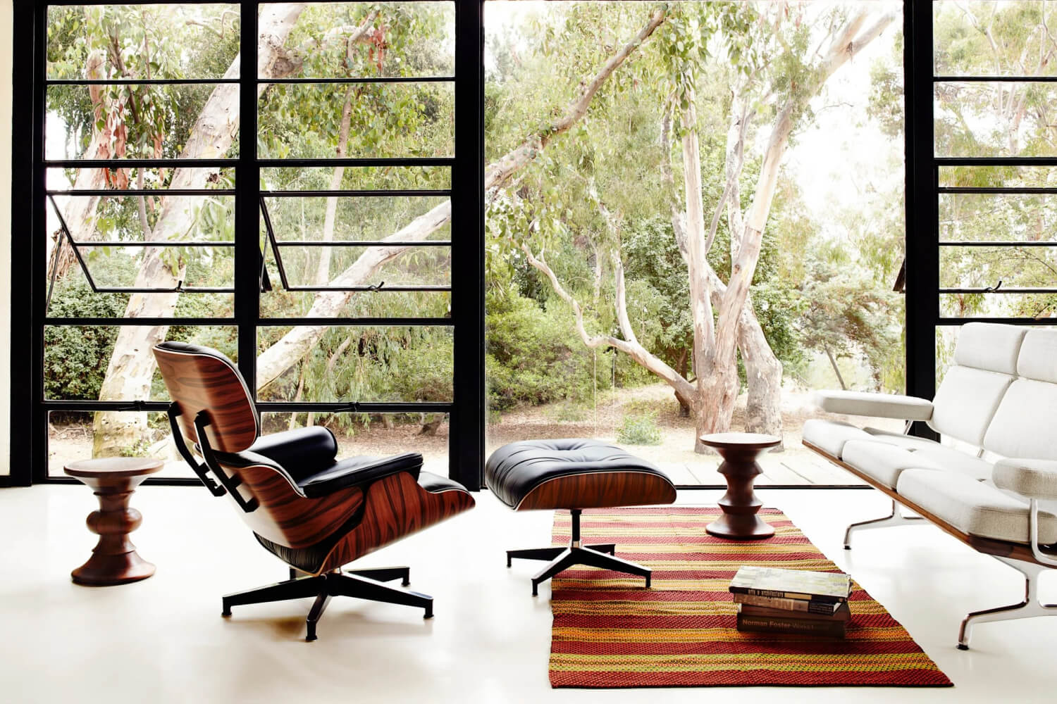 The legendary designer piece by the Eames couple. 