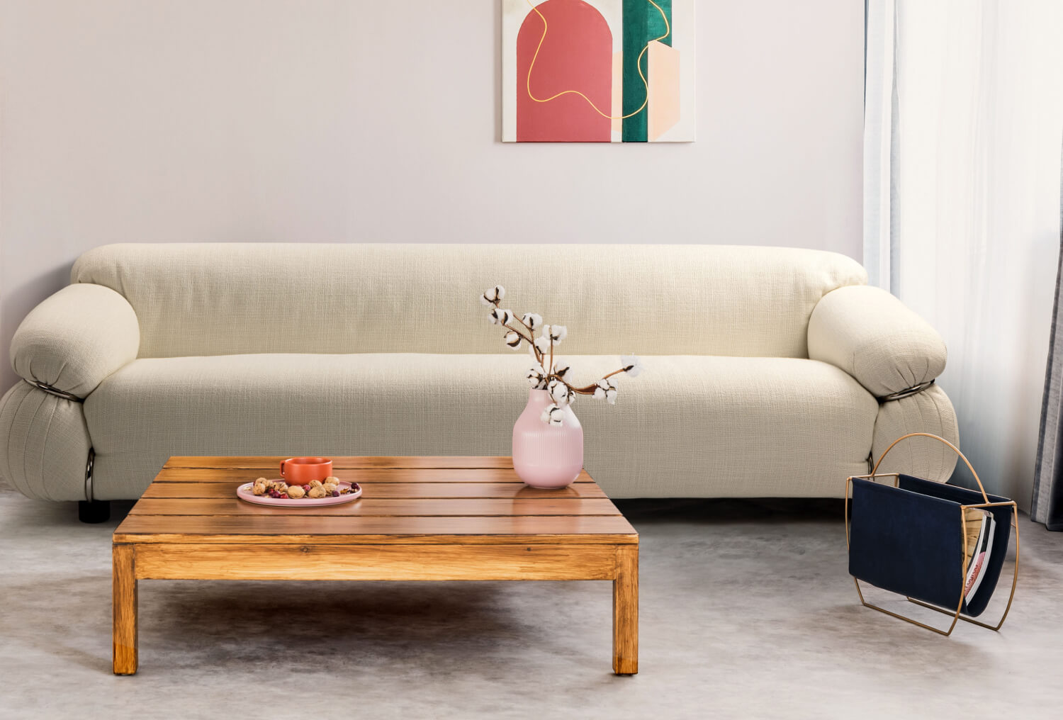 How to Incorporate Bold Colors in a Mid-Century Modern Home